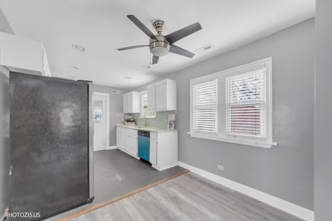 Tiny photo for 10417 W Palmer Avenue, Melrose Park, IL 60164 (MLS # 12572011)