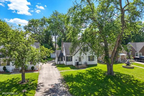 Tiny photo for 10417 W Palmer Avenue, Melrose Park, IL 60164 (MLS # 12572011)