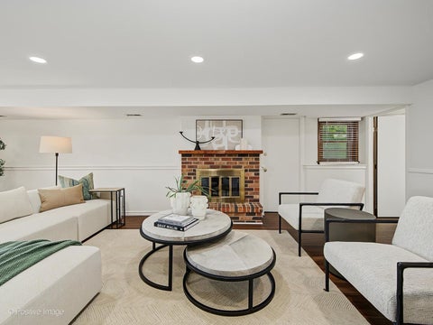 Tiny photo for 800 Marston Avenue NE, Glen Ellyn, IL 60137 (MLS # 12722352)