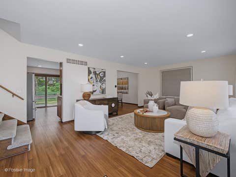 Tiny photo for 800 Marston Avenue NE, Glen Ellyn, IL 60137 (MLS # 12722352)