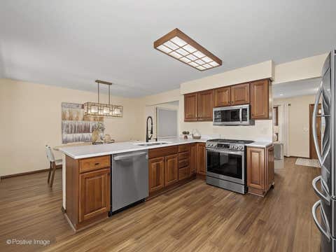 Tiny photo for 800 Marston Avenue NE, Glen Ellyn, IL 60137 (MLS # 12722352)