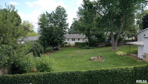 Tiny photo for 1713 N 5TH Street, Clinton, IA 52732 (MLS # QC4265110)