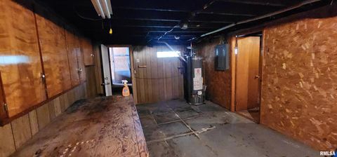 Tiny photo for 1713 N 5TH Street, Clinton, IA 52732 (MLS # QC4265110)