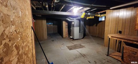 Tiny photo for 1713 N 5TH Street, Clinton, IA 52732 (MLS # QC4265110)