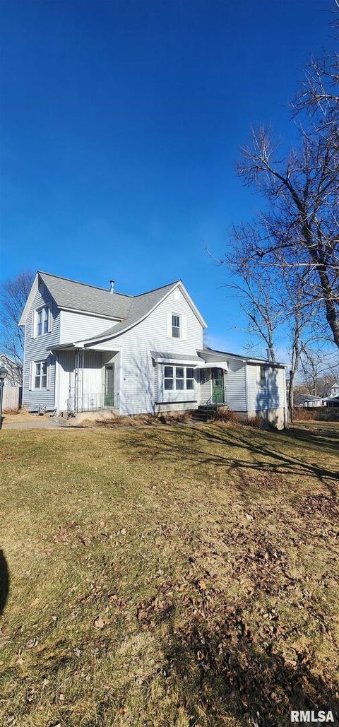 Tiny photo for 1713 N 5TH Street, Clinton, IA 52732 (MLS # QC4265110)