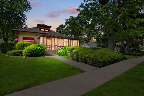 Tiny photo for 288 Park Avenue, Grayslake, IL 60030 (MLS # 12627894)