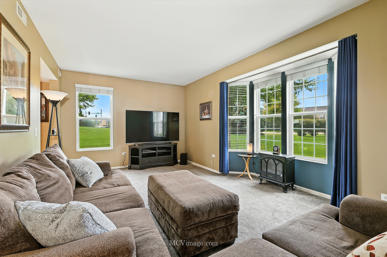 24806 W Gates Court 24806