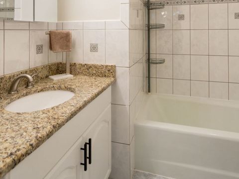 Tiny photo for 9332 Landings Lane #203D, Des Plaines, IL 60016 (MLS # 12595304)