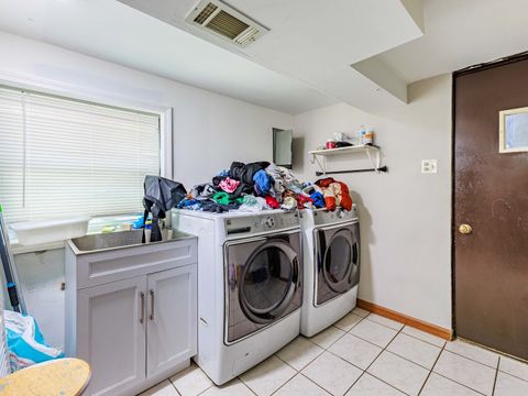 Tiny photo for 7832 Lamon Avenue, Burbank, IL 60459 (MLS # 12621099)