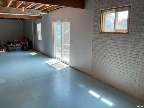 Tiny photo for 1808 106TH Avenue W, Milan, IL 61264 (MLS # QC4267405)