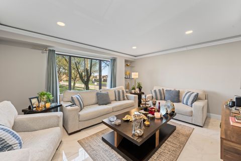 Tiny photo for 5800 W 105th Street #1C, Oak Lawn, IL 60453 (MLS # 12627970)