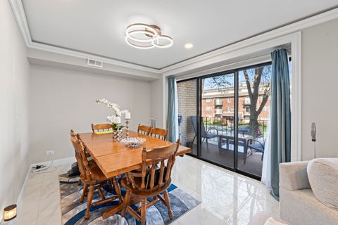 Tiny photo for 5800 W 105th Street #1C, Oak Lawn, IL 60453 (MLS # 12627970)