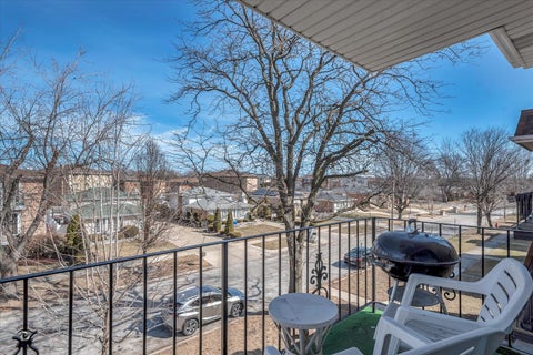 Tiny photo for 6135 Marshall Avenue #301, Chicago Ridge, IL 60415 (MLS # 12661403)