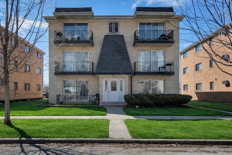 Photo of 6135 Marshall Avenue #301, Chicago Ridge, IL 60415 (MLS # 12661403)