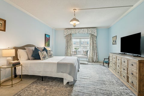 Tiny photo for 1750 ST CHARLES Avenue #506, New Orleans, LA 70130 (MLS # 12788820)