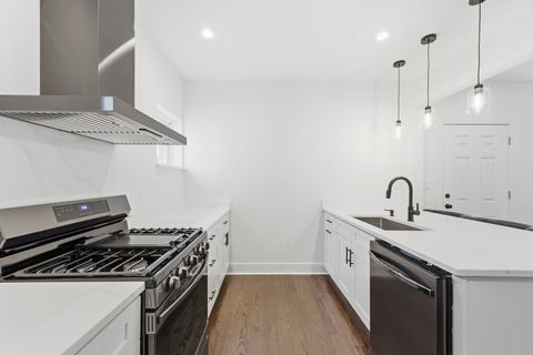 Tiny photo for 4833 W Potomac Avenue, Chicago, IL 60651 (MLS # 12598343)