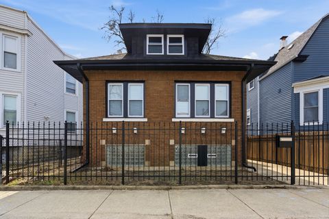 4833 W Potomac Avenue Chicago IL 60651