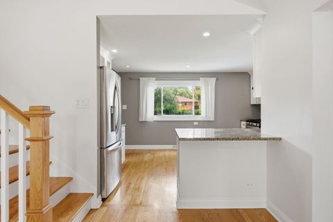 Tiny photo for 331 E Huntington Avenue, Elmhurst, IL 60126 (MLS # 12659542)