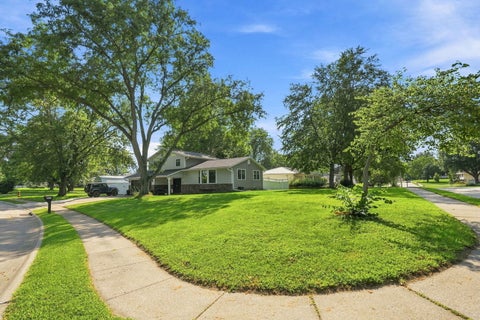 Tiny photo for 3734 Lorton Avenue, Davenport, IA 52807 (MLS # 12753240)