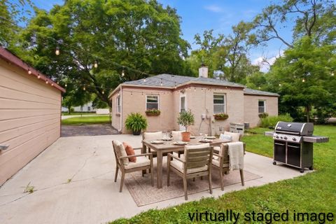 Tiny photo for 1013 Highmoor Road, Lombard, IL 60148 (MLS # 12691276)