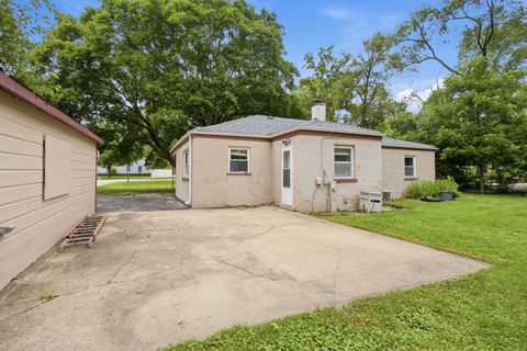 Tiny photo for 1013 Highmoor Road, Lombard, IL 60148 (MLS # 12691276)