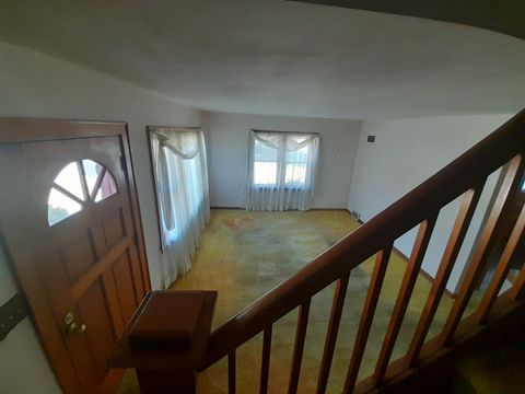 Tiny photo for 211 4th Avenue, Mendota, IL 61342 (MLS # 12471910)