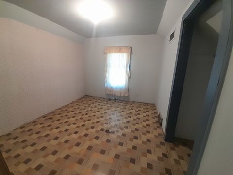 Tiny photo for 211 4th Avenue, Mendota, IL 61342 (MLS # 12471910)