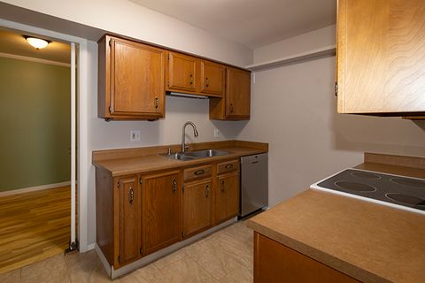 Tiny photo for 633 Cress Creek Lane #1, Crystal Lake, IL 60014 (MLS # 12525760)