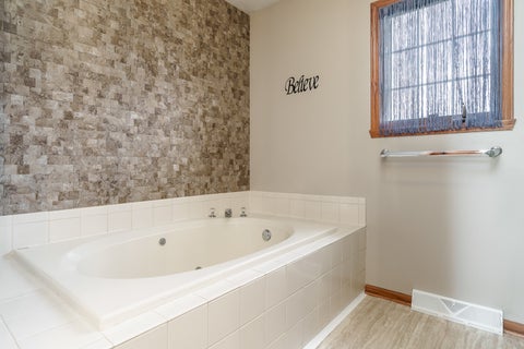 Tiny photo for 1082 Westridge Drive, Rockford, IL 61102 (MLS # 12674449)