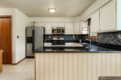 Tiny photo for 1082 Westridge Drive, Rockford, IL 61102 (MLS # 12674449)