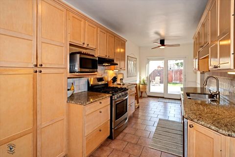 Tiny photo for 10025 S Hamilton Avenue, Chicago, IL 60643 (MLS # 12613965)
