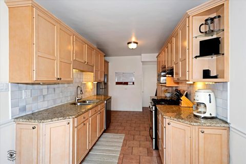 Tiny photo for 10025 S Hamilton Avenue, Chicago, IL 60643 (MLS # 12613965)