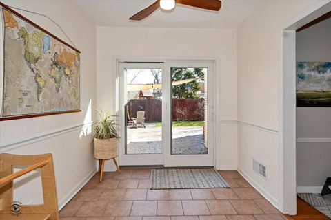 Tiny photo for 10025 S Hamilton Avenue, Chicago, IL 60643 (MLS # 12613965)