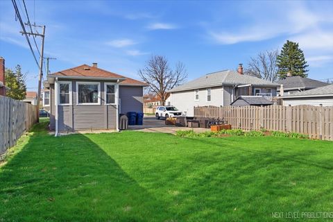 Tiny photo for 213 W School Street, Villa Park, IL 60181 (MLS # 12614223)