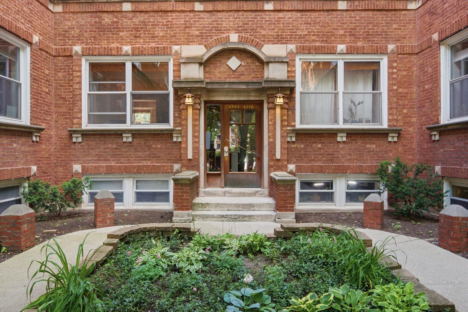 4444 N Beacon Street 2