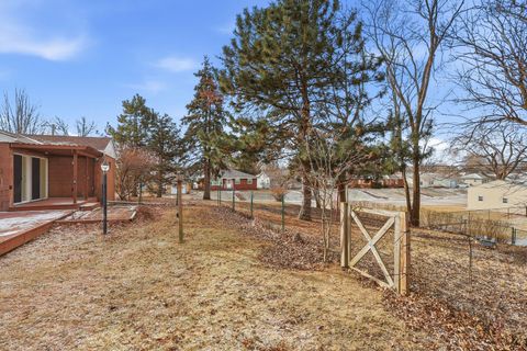 Tiny photo for 2310 Washington Street, Davenport, IA 52804 (MLS # 12551807)