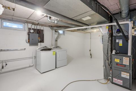 Tiny photo for 2310 Washington Street, Davenport, IA 52804 (MLS # 12551807)