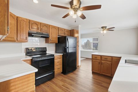 Tiny photo for 2310 Washington Street, Davenport, IA 52804 (MLS # 12551807)