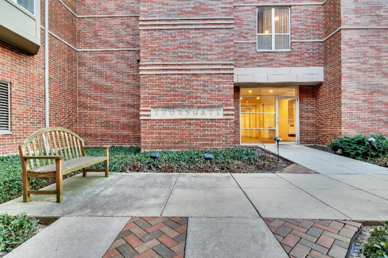 57 E Hattendorf Avenue 206