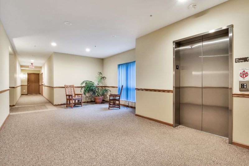 57 E Hattendorf Avenue 206