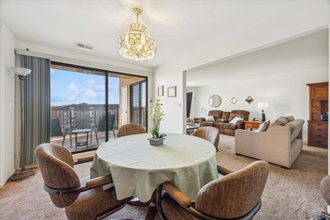 Tiny photo for 453 Raintree Drive #5A, Glen Ellyn, IL 60137 (MLS # 12502508)