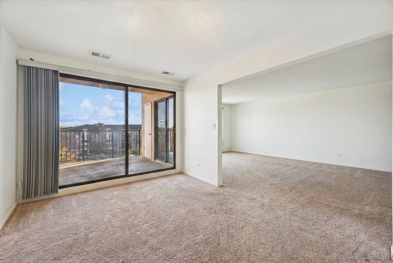 453 Raintree Drive 5A