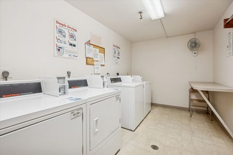 Tiny photo for 453 Raintree Drive #5A, Glen Ellyn, IL 60137 (MLS # 12502508)