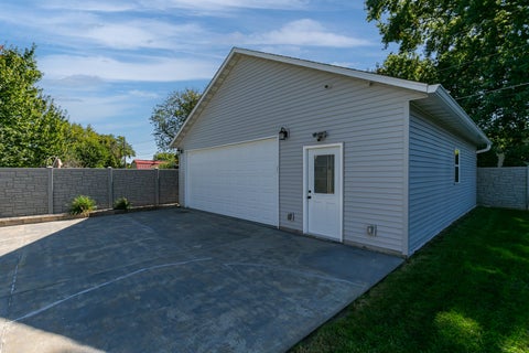 Tiny photo for 4738 19th Avenue, Moline, IL 61265 (MLS # 12777472)