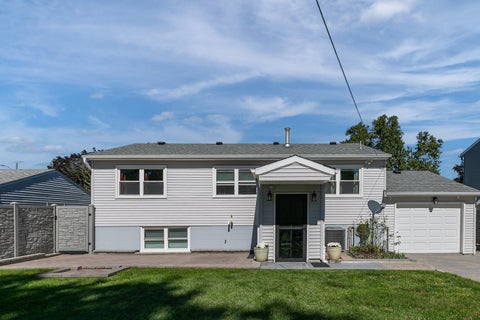 Tiny photo for 4738 19th Avenue, Moline, IL 61265 (MLS # 12777472)