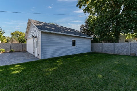 Tiny photo for 4738 19th Avenue, Moline, IL 61265 (MLS # 12777472)