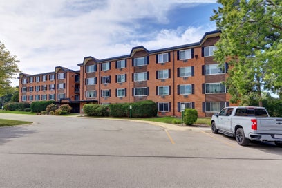 1206 S New Wilke Road 403 Arlington Heights IL 60005