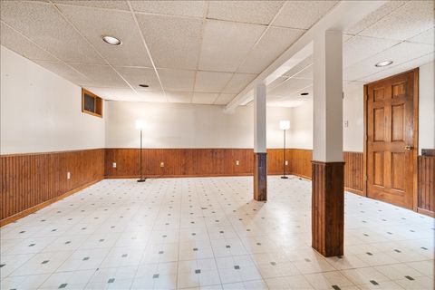 Tiny photo for 713 Normal Avenue, Normal, IL 61761 (MLS # 12484064)