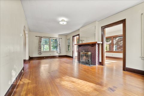 Tiny photo for 713 Normal Avenue, Normal, IL 61761 (MLS # 12484064)