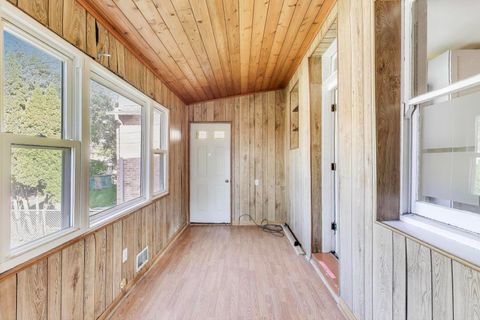 Tiny photo for 4674 N Leclaire Avenue, Chicago, IL 60630 (MLS # 12487740)